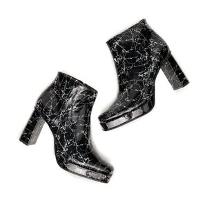 Della Terra vegan leather booties sz 9.5 NWT